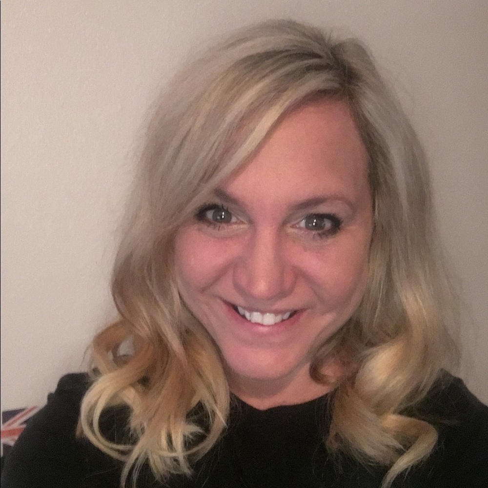 Meet your Posher, Carrie